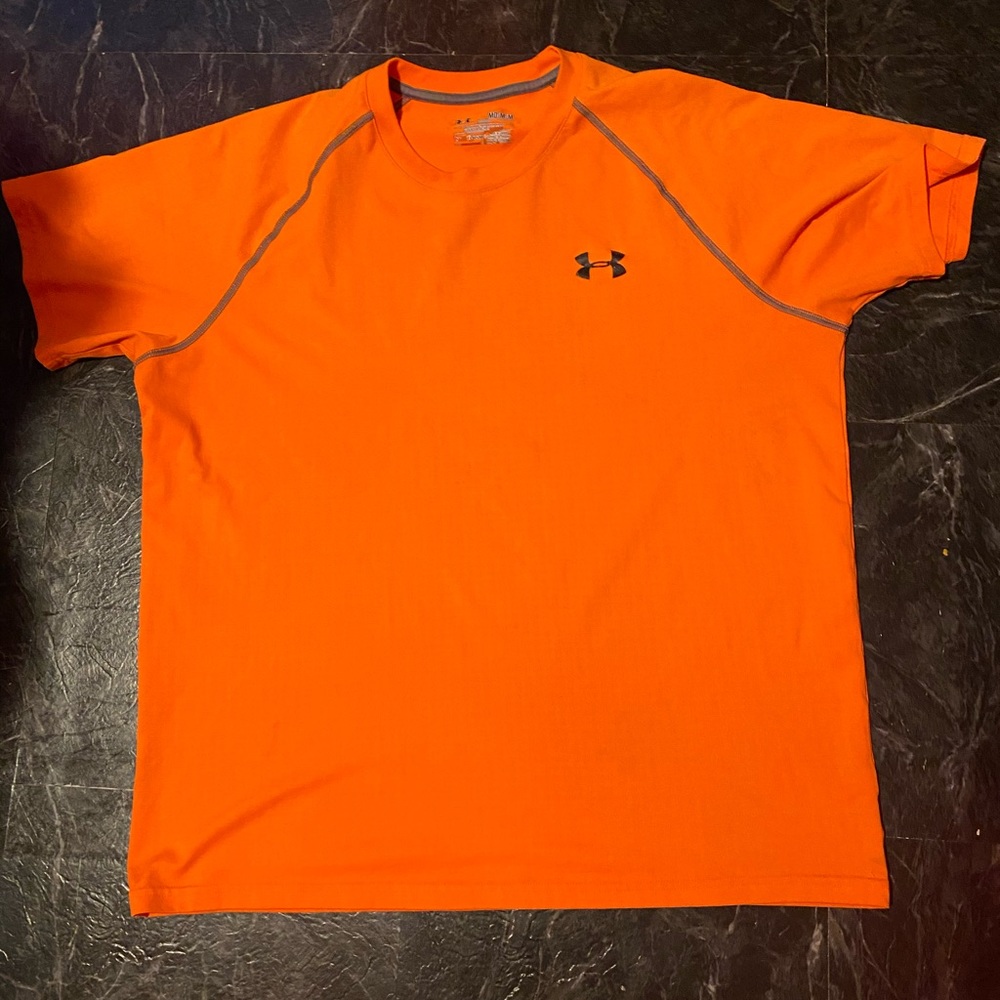 Men’s Orange Under Armour Shirt.